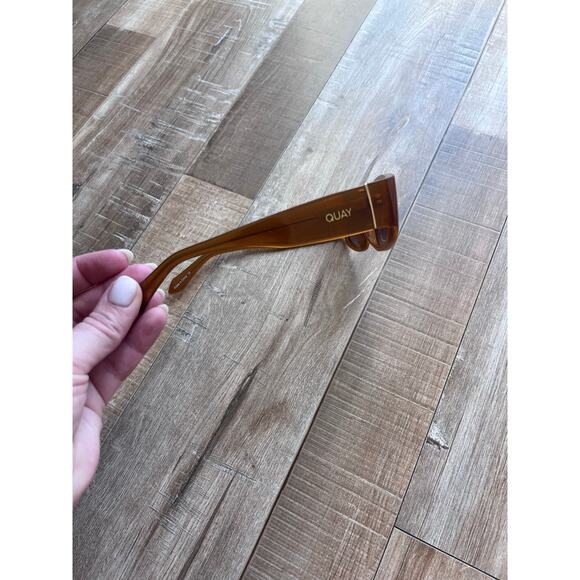 Quay No Envy Sunglasses Caramel Brown - Picture 4 of 5